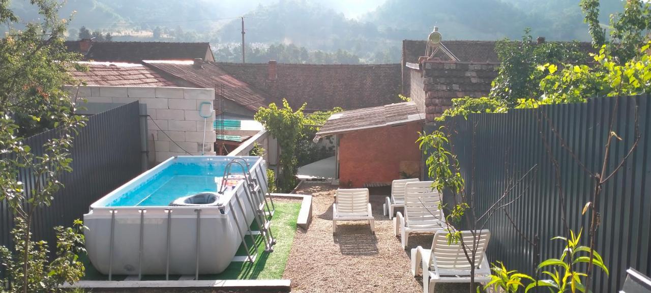 Villa Casa Luminita Ieşelniţa Exterior foto