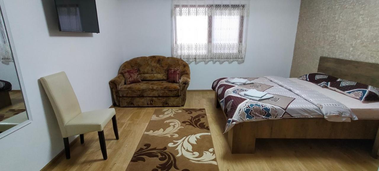 Villa Casa Luminita Ieşelniţa Exterior foto